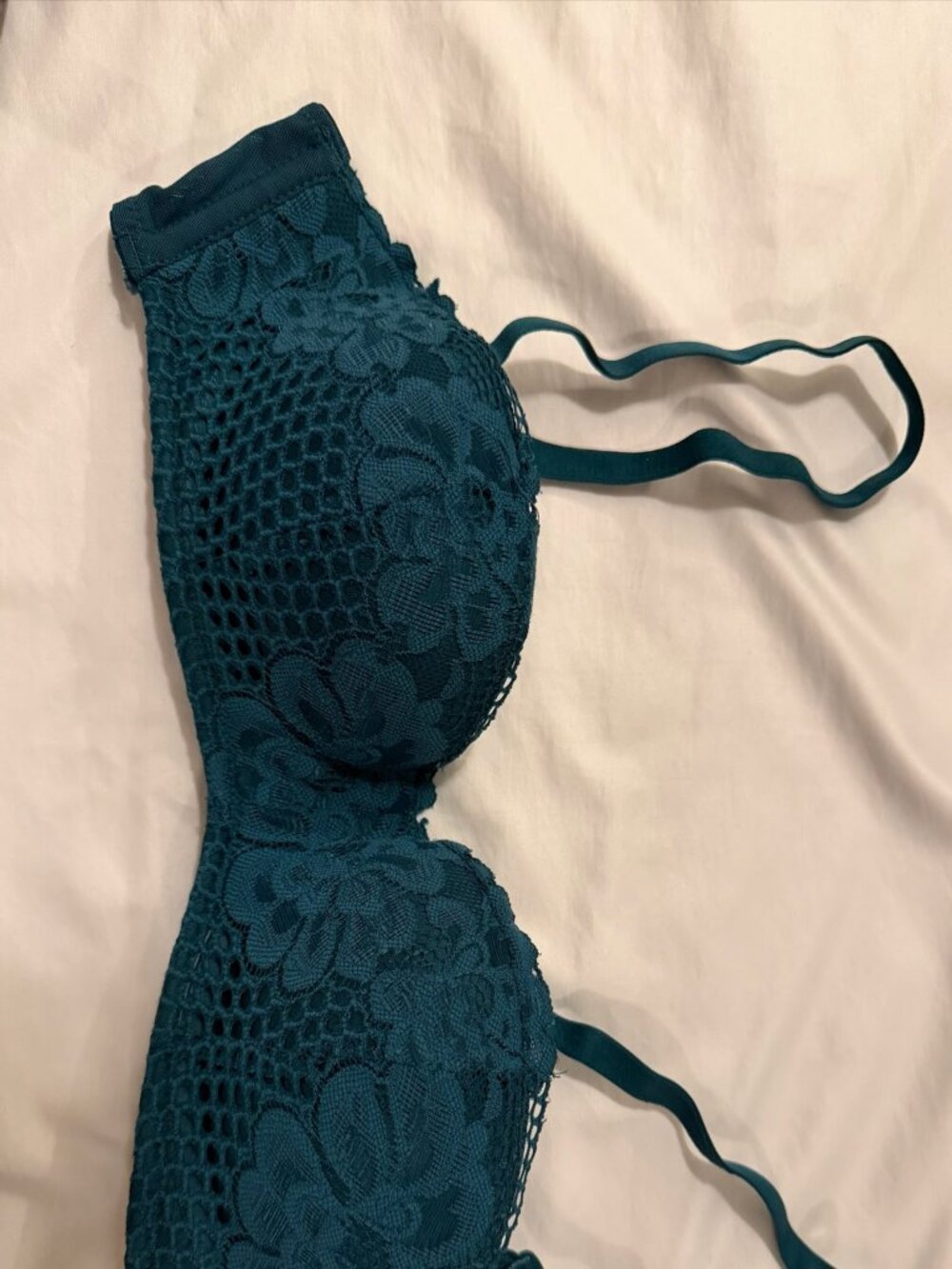 Multiple Bras - Picture 3 of 12